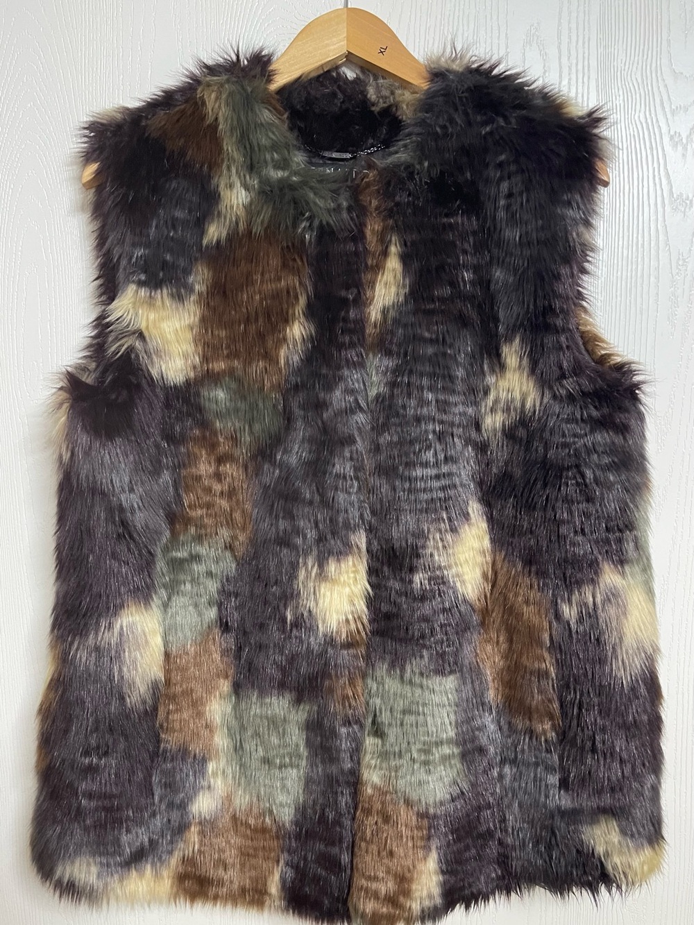 Bernardo Faux Fur Vest Women’s L Multicolor Maximalist Boho Statement